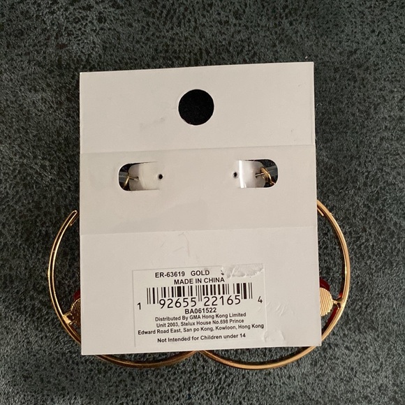 NWT GOLD ROSES EARRINGS - Picture 2 of 3